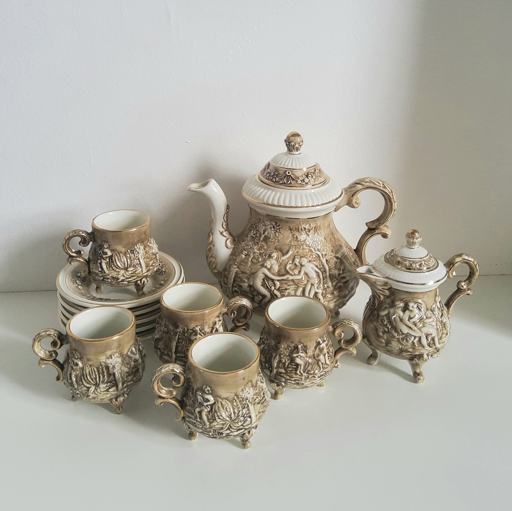 Vintage R. Capodimonte Porcelain Tea Pot set